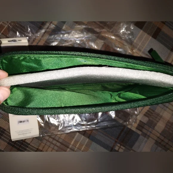 Lucky Brand Tablet Sleeve - Picture 7 of 8